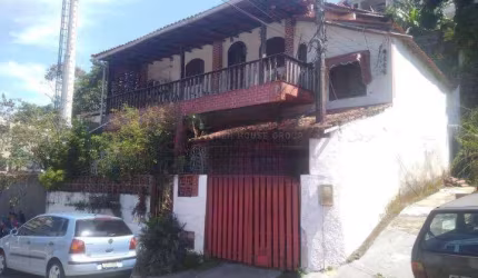 Casa à Venda em Charitas