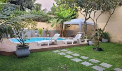 Casa com 3 andares e Piscina na Região Oceânica de Niterói!