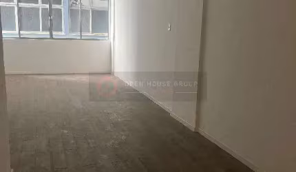 Open House Vende Sala na Galeria Paz financia !!