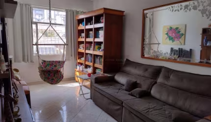 Open House Vende Casa Ampla em rua Tranquila no Fonseca