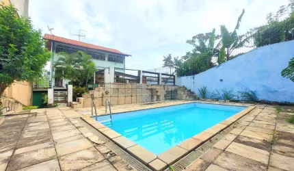 BAIXOU! Open House Vende Casa com Piscina no Fonseca