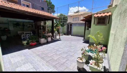 Open House vende casa duplex com 3 quartos em Camboinhas