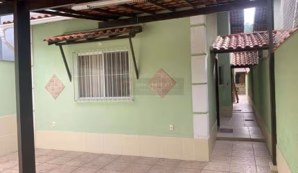 Casa à Venda