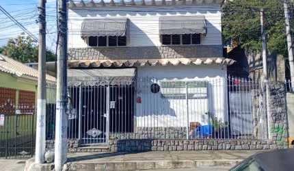 Casa Comercial próximo ao Clube Mauá