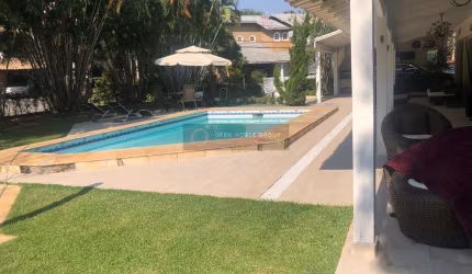 Casa com 4 quartos no condomínio Ubá Itaipu, 600m²