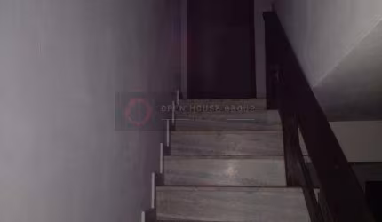 Open House  Vende casa duplex