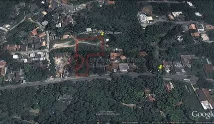 Open House vende terreno de 1800 M²