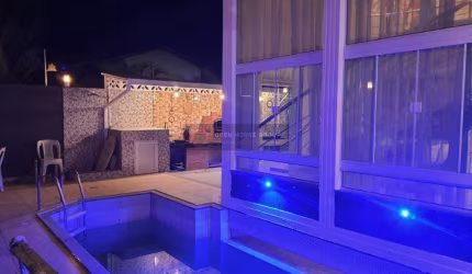 Open House vende- Belíssima casa com 4 quartos em Itaipu.