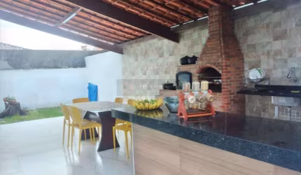 Open House Imóveis vende Casa com fino acabamento na Av. Central