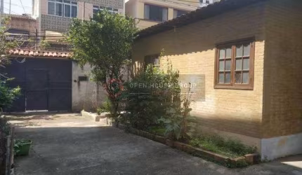 Open House Vende - FONSECA - Casa com quintal arborizado