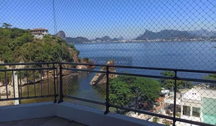 BAIXOU !!! Open House Imóveis vende Apartamento Frontal Mar na Boa Viagem