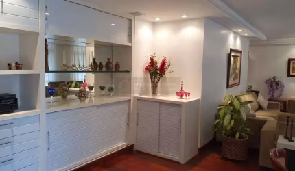 Open House vende apartamento 4 quartos , um por anda na Moreira Cesar