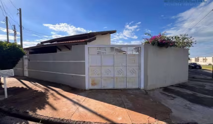 Casa com 2 dormitórios à venda, 100 m² por R$ 300.000,00 - Cohab II - Botucatu/SP