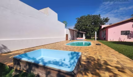 Rancho com 3 dormitórios à venda, 200 m² por R$ 480.000,00 - Alvorada da Barra - Botucatu/SP