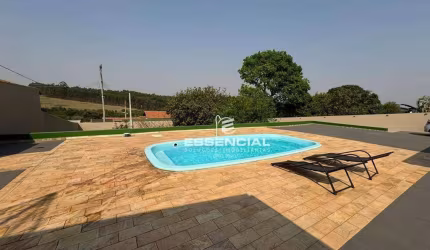 Chácara com 3 dormitórios à venda, 1000 m² por R$ 700.000,00 - Califórnia 2 - Botucatu/SP