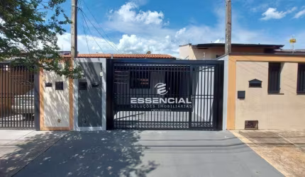 Casa com 2 dormitórios à venda, 54 m² por R$ 270.000,00 - Jardim Itamarati - Botucatu/SP