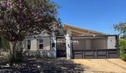 Casa com 3 dormitórios à venda, 114 m² por R$ 600.000,00 - Recanto Azul - Botucatu/SP