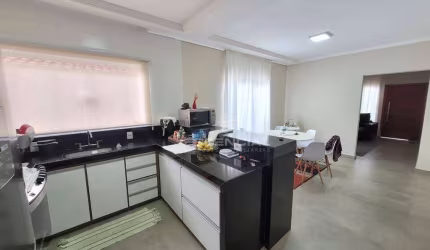 Casa com 3 dormitórios à venda, 110 m² por R$ 450.000,00 - Jardim Monte Mor - Botucatu/SP