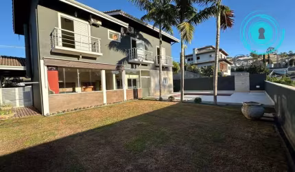 Casa com 3 dormitórios à venda, 273 m² por R$ 1.600.000,00 - Loteamento Itatiba Country Club - Itatiba/SP