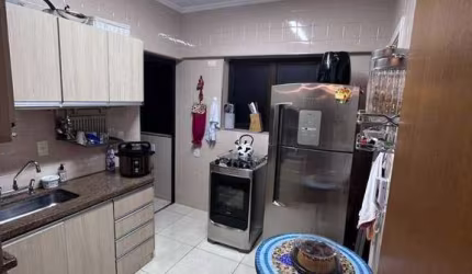 Apartamento com 3 dormitórios à venda, 110 m² por R$ 650.000,00 - Centro - Itatiba/SP