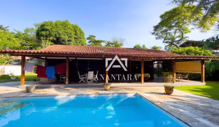 Casa no condomínio Santa Helena com 3 quartos - Barra da Tijuca