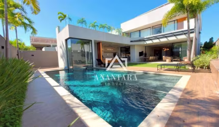 Casa no Alphaville com 5 suítes - Barra da Tijuca