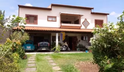 SOBRADO DE 3 DORMITÓRIOS (1 SUÍTE) - COND. IBITI DO PAÇO - CA2598