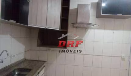 Apartamento Recém-Reformado de 46 m² com 2 Dormitórios e Acabamentos Modernos