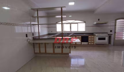 Sobrado com 4 dormitórios à venda, 198 m² por R$ 1.100.000 - Próximo ao Shopping Internacional Guarulhos