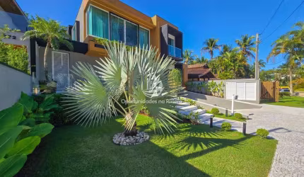 Casa À Venda, Alto Padrão, 5 Suítes, 459,96m²,  em Riviera de São Lourenço Bertioga SP.