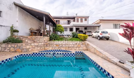 Casa com 3 quartos à venda na Travessa São Lucas, 261, Barreirinha, Curitiba, 256 m2 por R$ 1.340.000