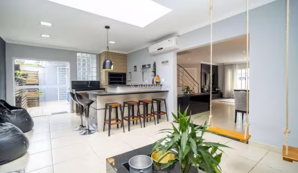 Casa em condomínio fechado com 4 quartos à venda na Rua Jaime Balão, 255, Hugo Lange, Curitiba, 289 m2 por R$ 1.870.000