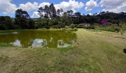 Sítio com 10.000 m² Embu guaçu com Casa de 250m² 3 dormitórios  2 Suítes