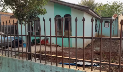 Casa no bairro Guarujá - 78,00m2