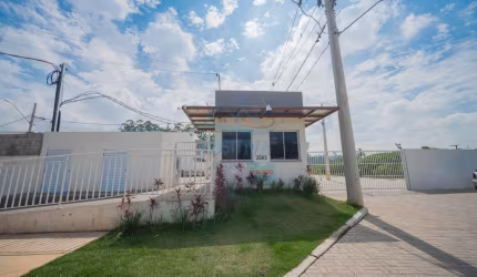 Sobrado em Condomínio para Venda em Cotia, Jardim Sandra, 2 dormitórios, 2 banheiros, 1 vaga