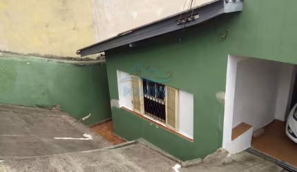 Casa Térrea para Venda em Osasco, Novo Osasco, 2 dormitórios, 1 banheiro, 2 vagas