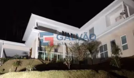 Casa à venda em condomínio fechado no Serra dos Cristais em Jordanésia em Cajamar - SP