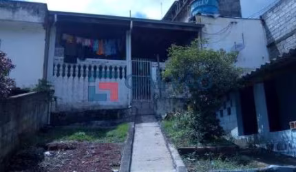 Casas e salão à venda no Jardim Bertioga em Várzea Paulista - SP