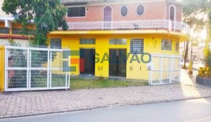 Casa e salão comercial à venda no Bairro Jardim Santa Gertrudes em Jundiaí - SP