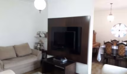 Casa à venda na Vila Progresso em Jundiaí - SP