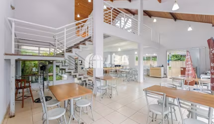 Casa comercial no Bacacheri