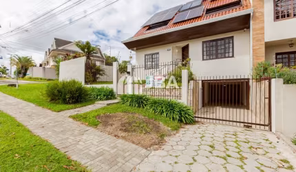 Casa de esquina no Jardim das Américas