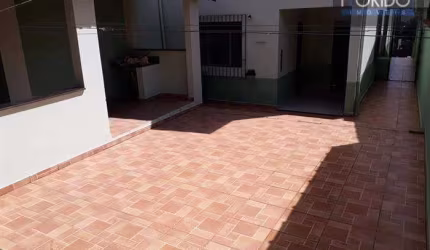 Casa para Venda em Atibaia, Jardim Cerejeiras, 3 dormitórios, 2 banheiros, 2 vagas