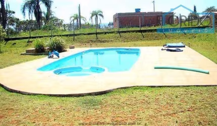 Casa em Condomínio para Venda em Bom Jesus dos Perdões, Condomínio Country Félix, 3 dormitórios, 3 suítes, 4 banheiros, 10 vagas