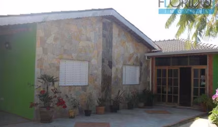 Casa para Venda em Atibaia, Jardim Brogotá, 3 dormitórios, 1 suíte, 3 banheiros, 2 vagas