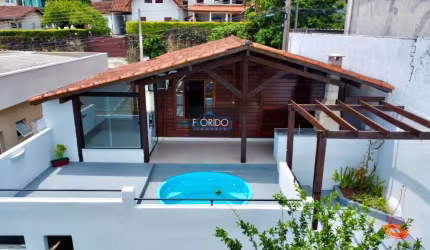 Casa para Venda em Atibaia, Jardim Maristela, 2 dormitórios, 3 banheiros, 2 vagas