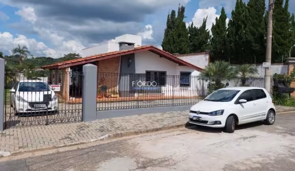 Casa para Venda em Atibaia, Vila Gíglio, 3 dormitórios, 1 suíte, 2 banheiros, 4 vagas