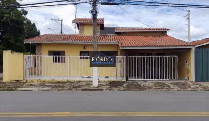 Casa para Venda em Atibaia, Morumbi, 3 dormitórios, 1 suíte, 2 banheiros, 2 vagas