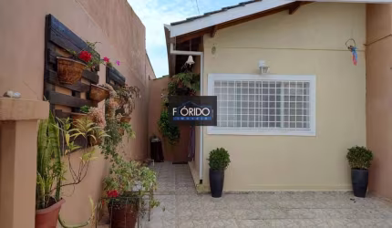 Casa para Venda em Atibaia, Jardim Das Palmeiras, 3 dormitórios, 1 suíte, 2 banheiros, 2 vagas
