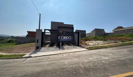 Casa para Venda em Atibaia, Tanque, 2 dormitórios, 1 suíte, 2 banheiros, 2 vagas